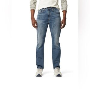 Levi Strauss Signature Men's Straight Fit Jeans in Blue